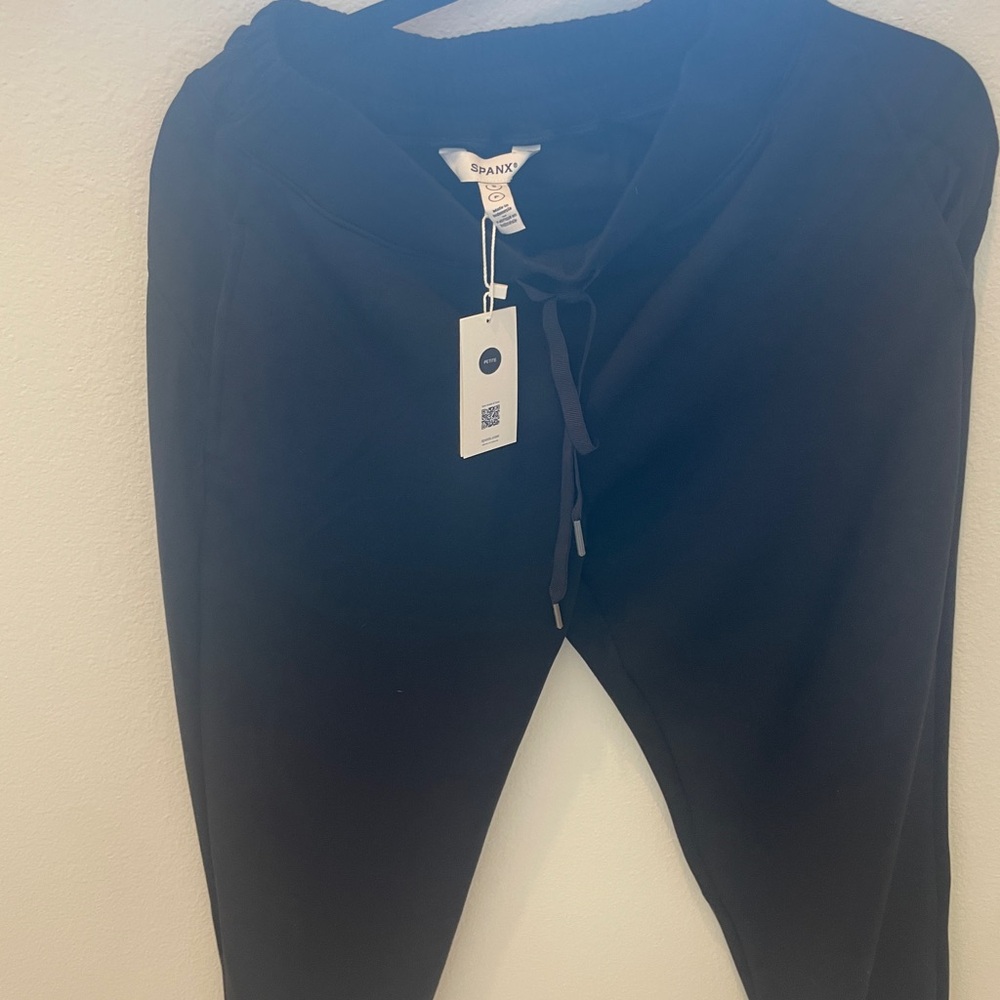 SPANX air essentials black jogger small petite